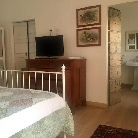 بيت ضيافة Oleandri Light Charme